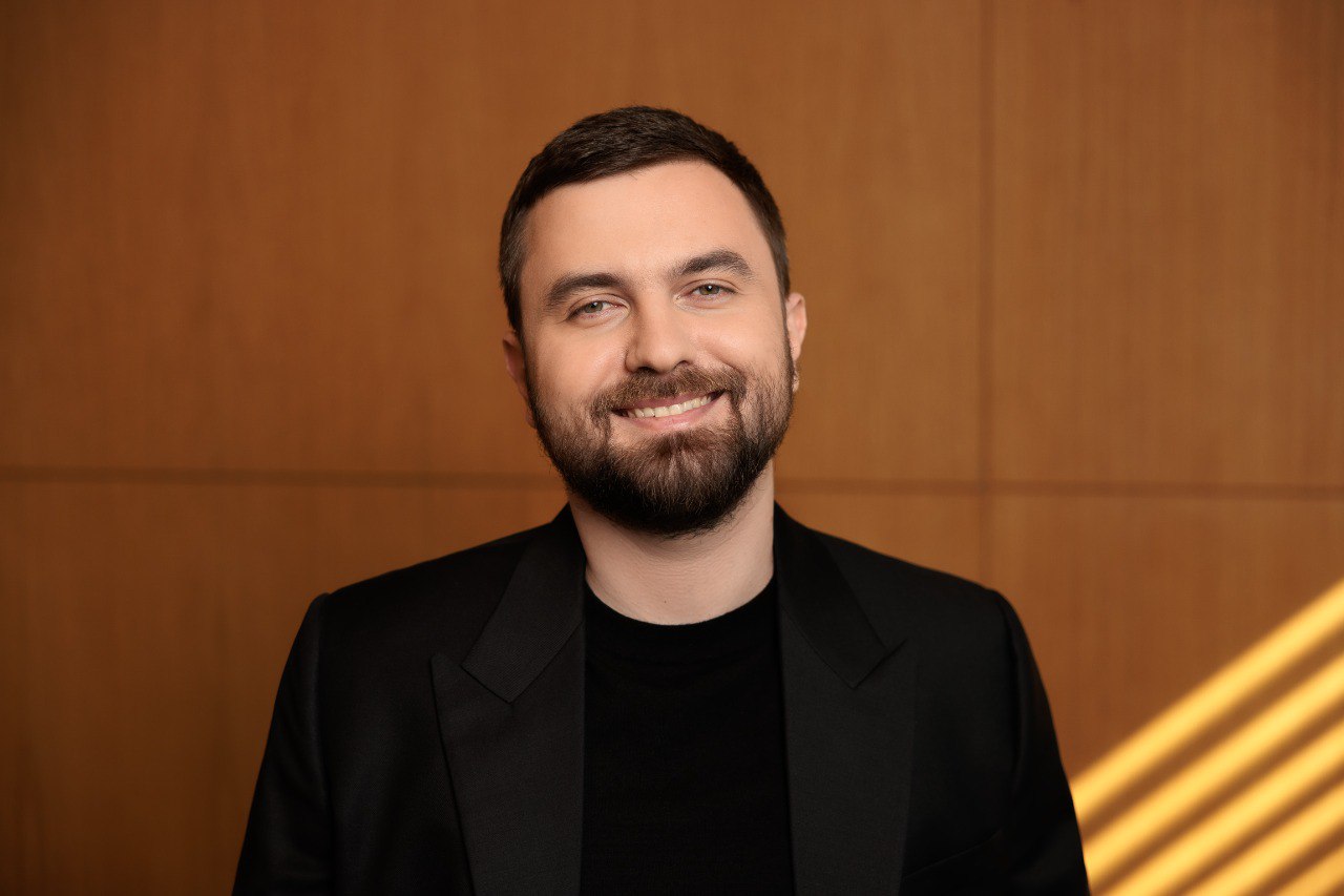 Виктор Кантор